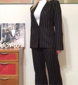 Traje de mujer Mango