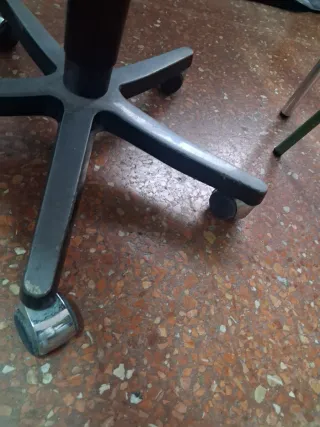 Silla de escritorio piel negra