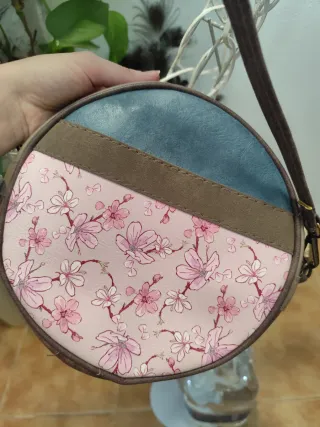 Bolso redondo estampado niña