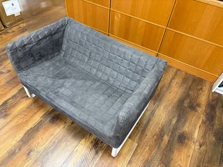 Sofá KNOPPARP ikea gris de tela