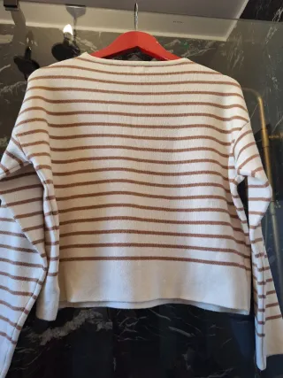 Jersey de rayas marrón y blanco