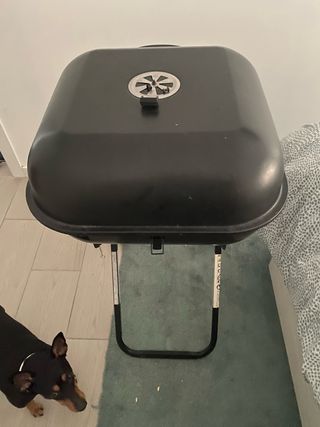 Barbacoa negra portátil