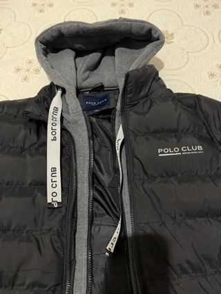 Chaqueta Polo Club negra con capucha