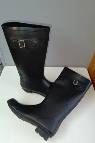 Botas de agua negras altas