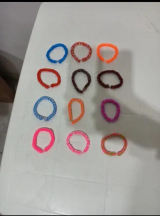 Bracciali Loom Bands fatti a mano