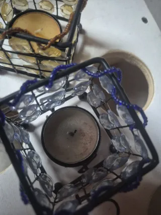 Piccoli portacandele in ferro con cristalli