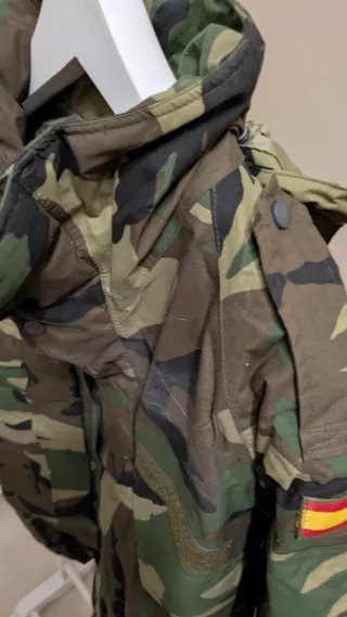 Chaqueta militar camuflaje