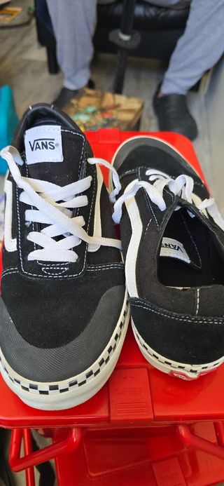 Zapatillas Vans Old Skool Negras y Blancas