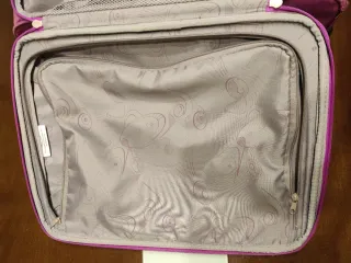 Maleta de cabina American Tourister Morada