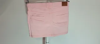 Falda vaquera corta rosa