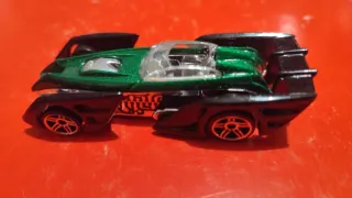 Hot wheels della MATTEL modello Shredster anno 200