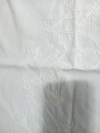 Tovaglia ricamata a mano cm 97x55