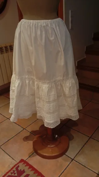 Enagua antigua.