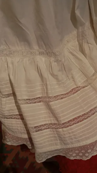 Enagua antigua.