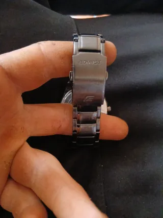 Reloj Casio Edifice Negro y Plateado