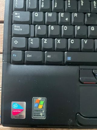 Portátil IBM ThinkPad T41 Vintage