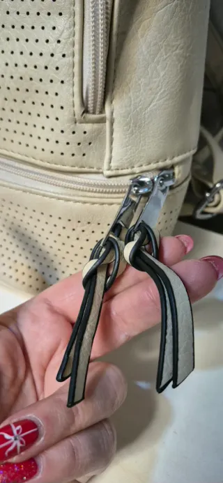 Zainetto donna beige traforato