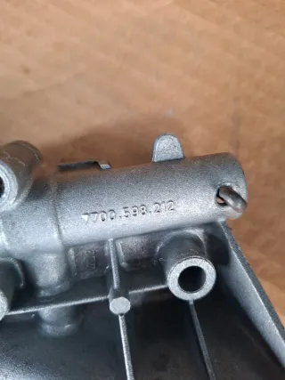 Renault 18 Cuerpo Bomba Aceite