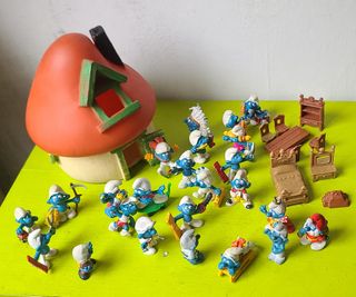 PITUFOS BARRUFETS SMURFS