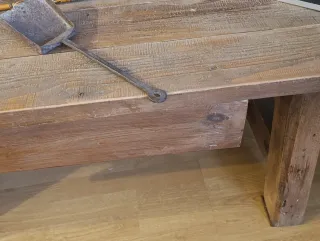 Mesa antigua matanza / TV madera