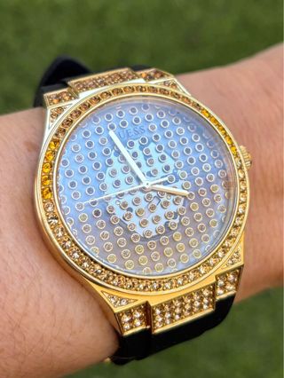 Reloj Guess Dorado y Negro