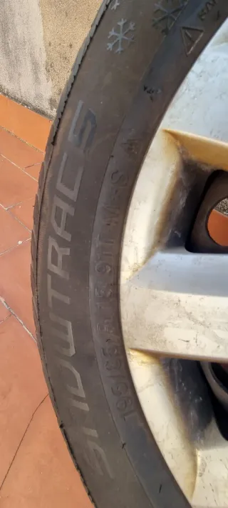 4 ruedas con neumaticos de Volkswagen Golf Nuevas