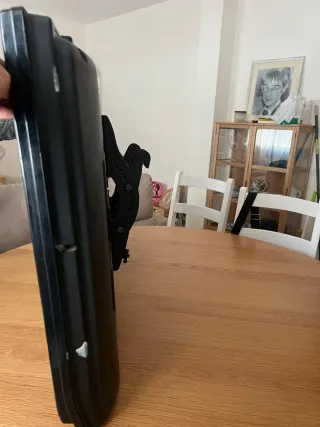 Televisión Sharp Negra