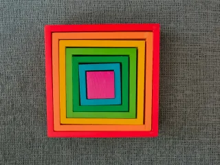 Juguetes de madera: puzzles y apilables