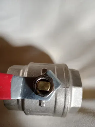 Válvula de fontanería Ferro