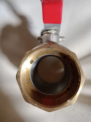 Válvula de fontanería Ferro