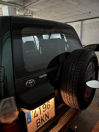 Toyota Land Cruiser 90 2001