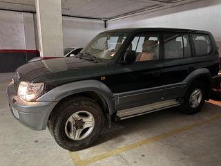 Toyota Land Cruiser 90 2001