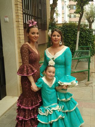 Traje de flamenca marrón y rosa