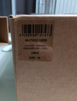 MOU Stivali neri con plateau edizione speciale