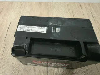 Batería Power Thunder YTX9-BS