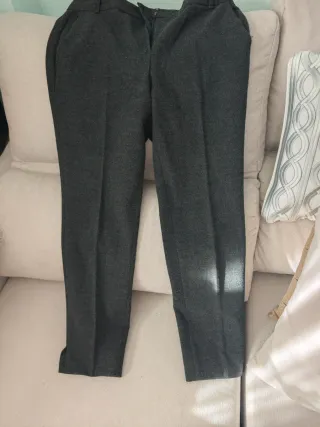 Pantalones grises de vestir