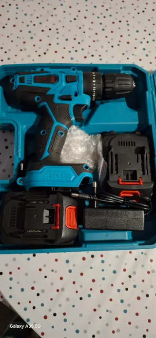 Taladro Inalámbrico con Baterías