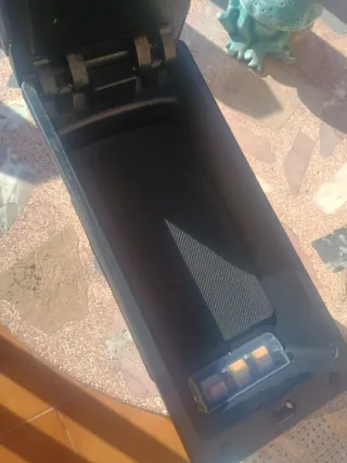 Reposabrazos universal negro