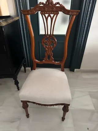 Mesa clásica y 6 sillas