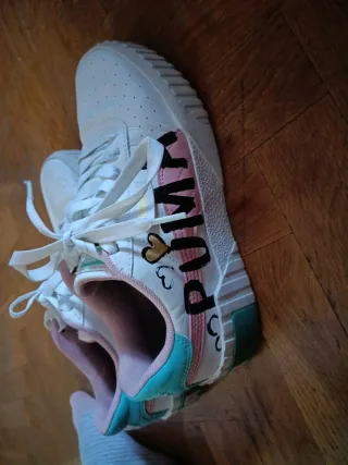 Zapatillas Puma Blancas y Rosas