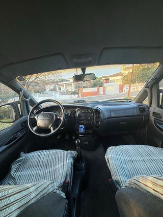 Hyundai H1 1998