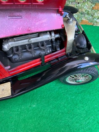 Mercedes-Benz SSK – Escala 1:18 – Bburago