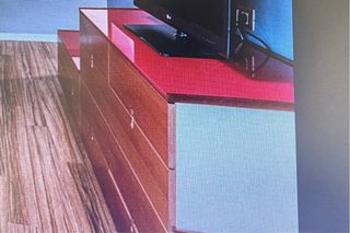 Cómoda de madera y blanco