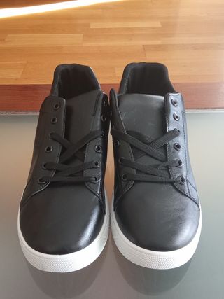 Zapatillas Casuales SIN ESTRENAR