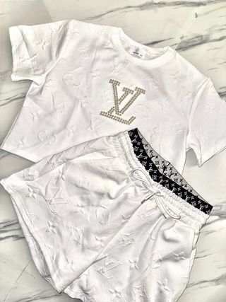 Conjunto “Louis Vuitton”Blanco Talla Única (M/L)