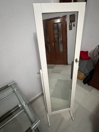 Joyero de pie con espejo blanco