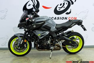 YAMAHA MT-10