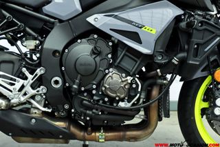 YAMAHA MT-10