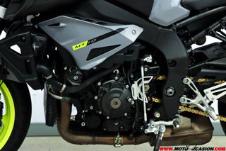 YAMAHA MT-10
