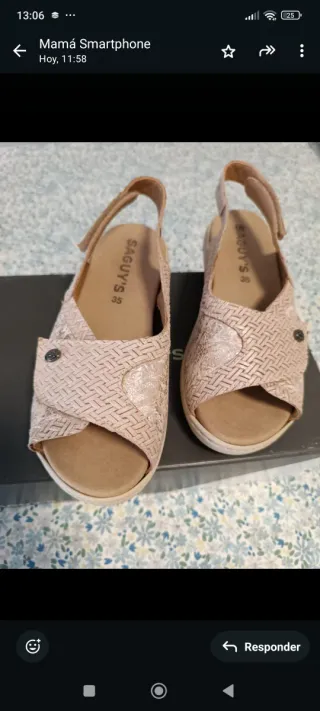 Sandalias Saguys Beige y Dorado